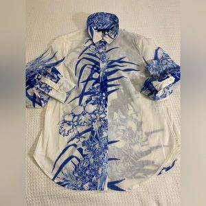 Tommy Hilfiger missy XS tropical blue and white L/S blouse